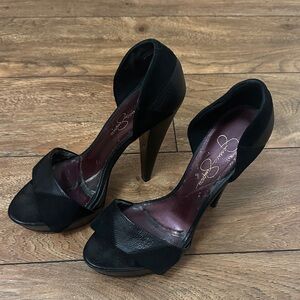 Jessica Simpson Elegant Black Heels